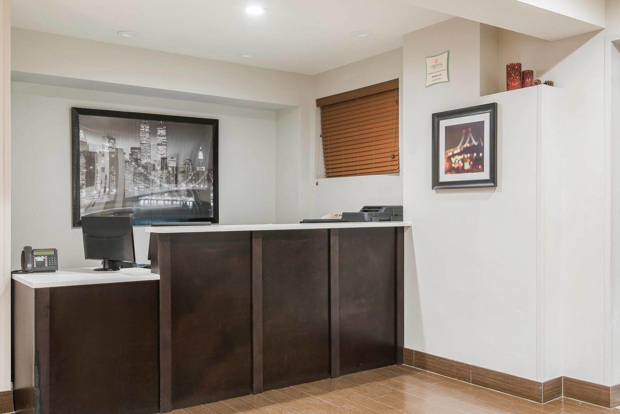 Готель La Quinta By Wyndham Brooklyn East Нью-Йорк Екстер'єр фото