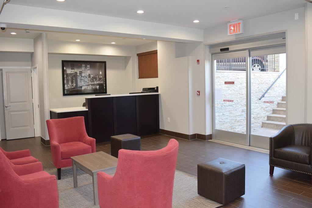 Готель La Quinta By Wyndham Brooklyn East Нью-Йорк Екстер'єр фото